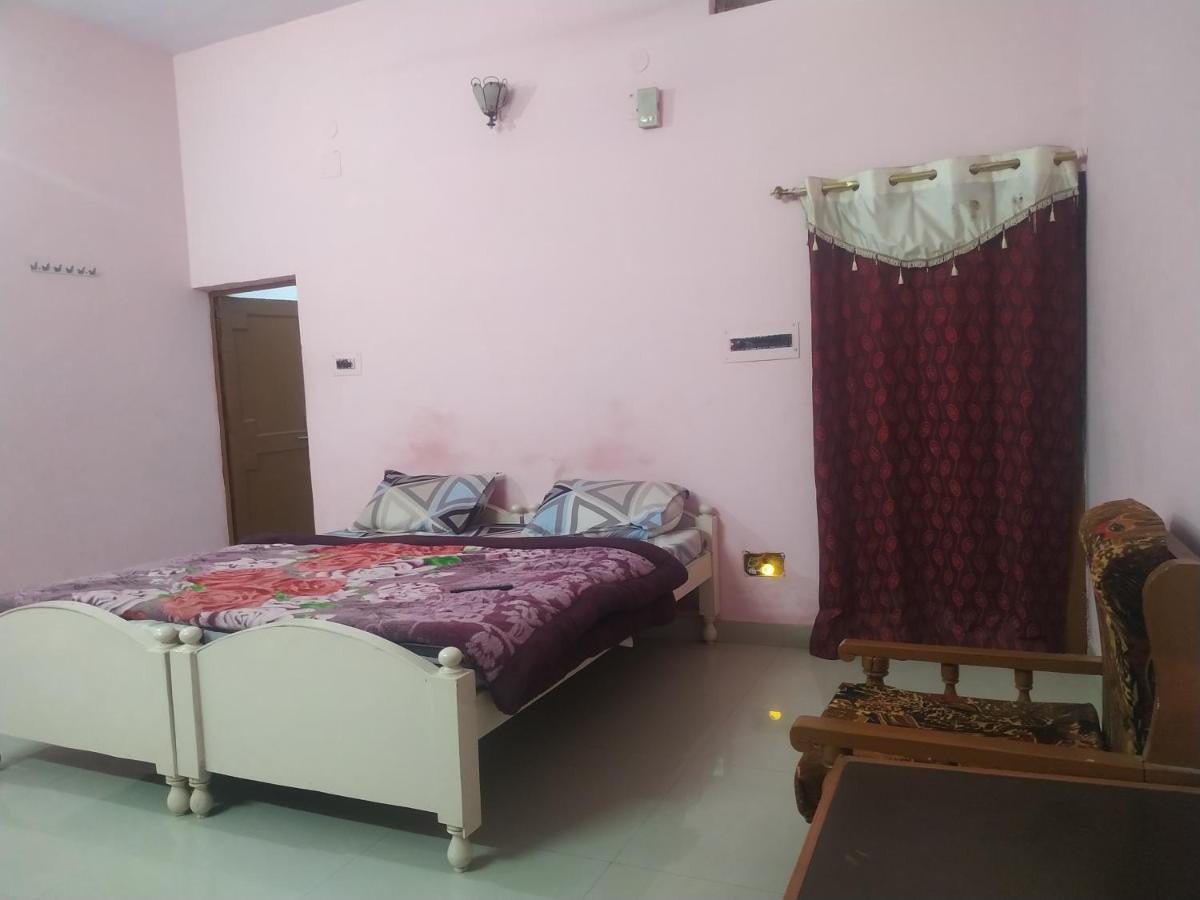 Hotel Shri Mahant Orchha 5 Mint Walking From Ram Raja Temple エクステリア 写真