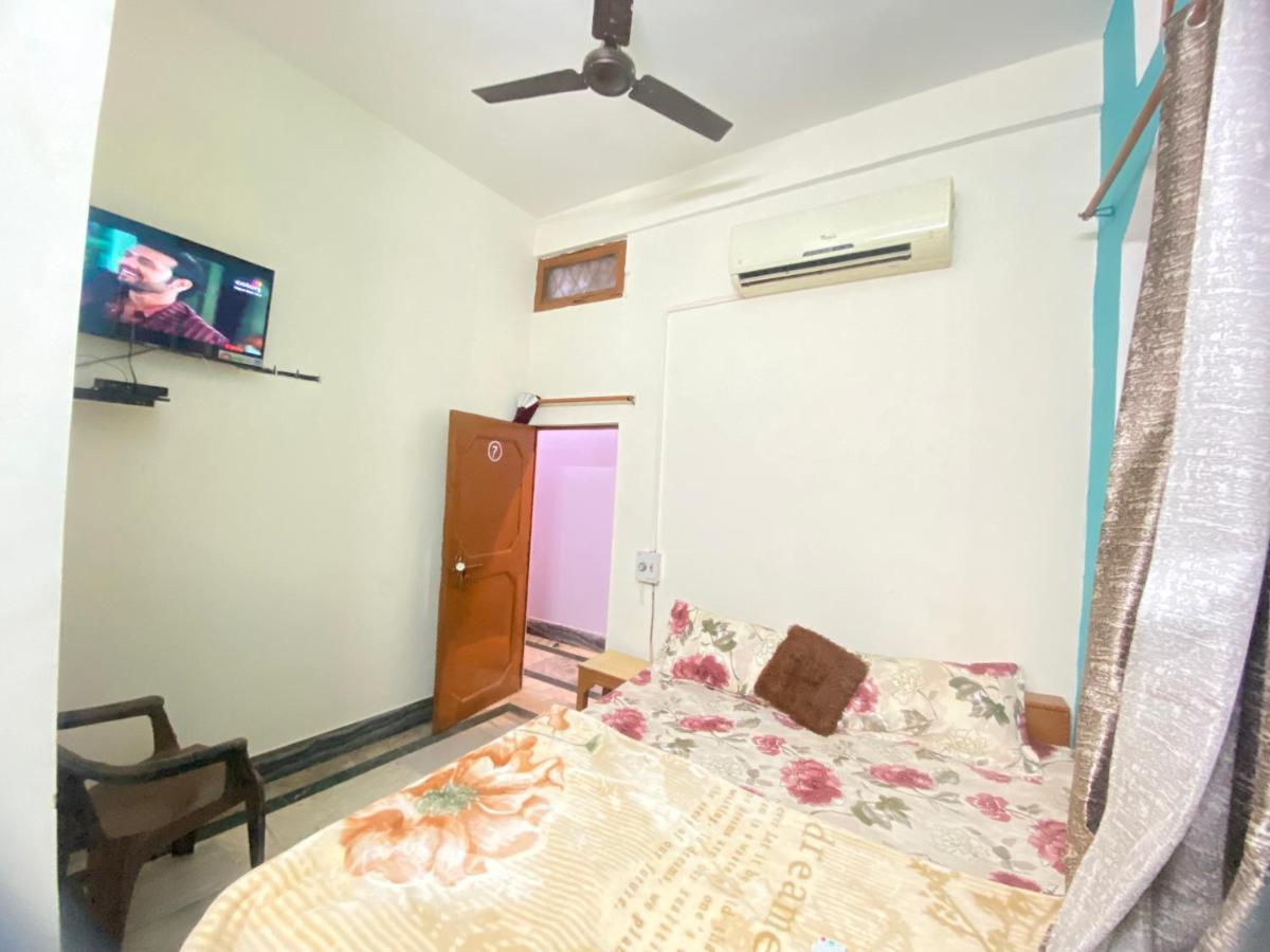 Hotel Shri Mahant Orchha 5 Mint Walking From Ram Raja Temple エクステリア 写真