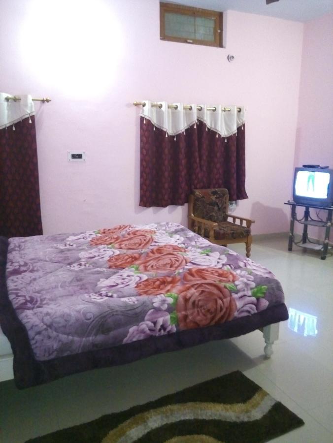 Hotel Shri Mahant Orchha 5 Mint Walking From Ram Raja Temple エクステリア 写真