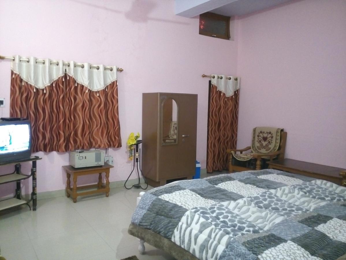 Hotel Shri Mahant Orchha 5 Mint Walking From Ram Raja Temple エクステリア 写真