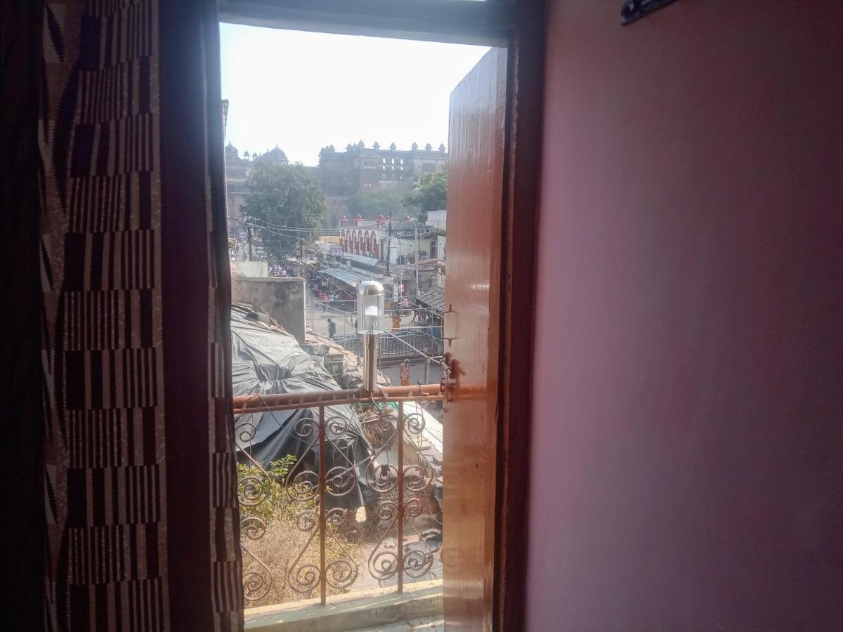 Hotel Shri Mahant Orchha 5 Mint Walking From Ram Raja Temple エクステリア 写真